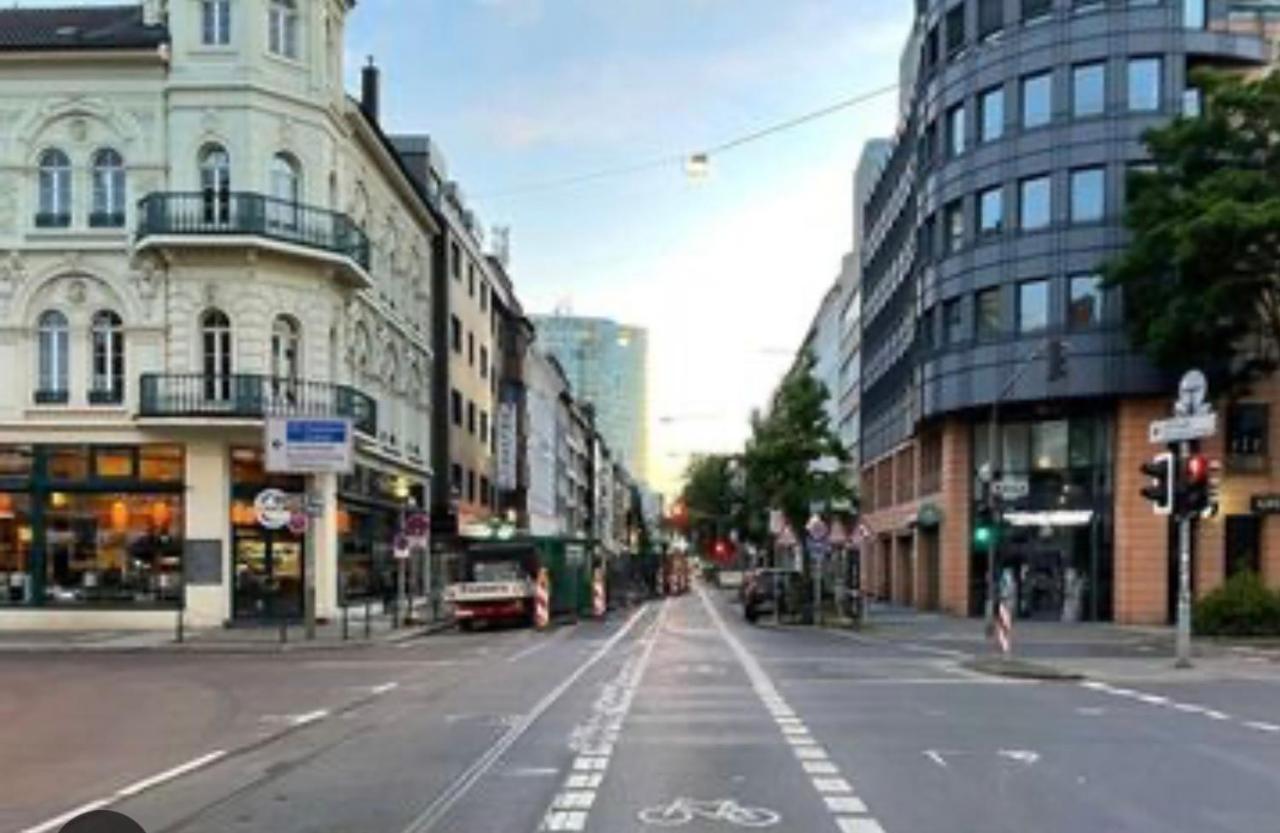 Offline 51 Apartment Dusseldorf